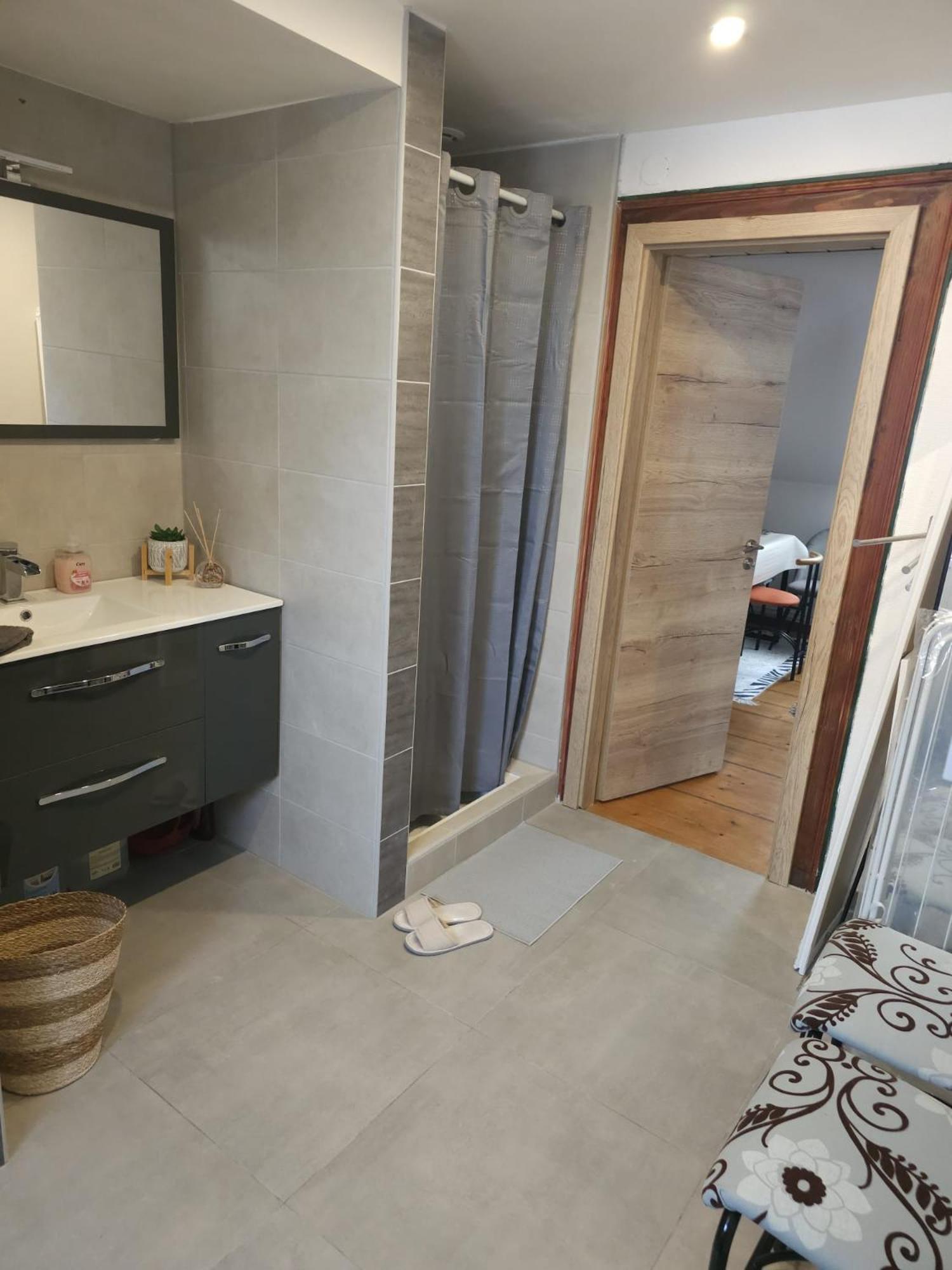 Petit Paradis Croneuva Strasbourg Exteriör bild